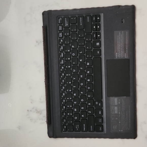 I brought a new one and I want to sell this one; with a FREE keyboard.